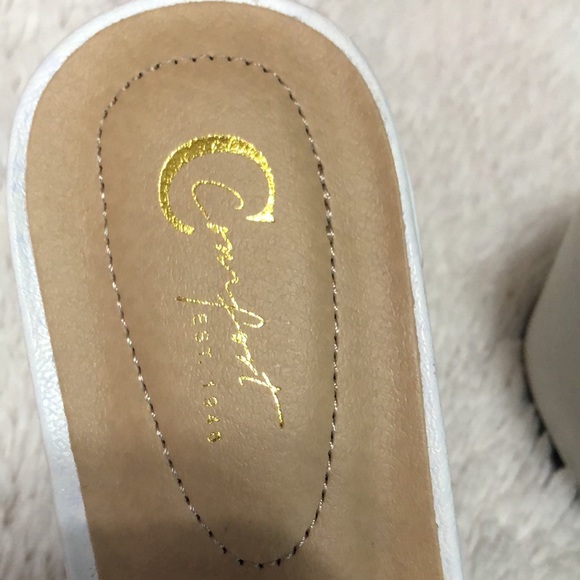 NWT white mules - Picture 4 of 6